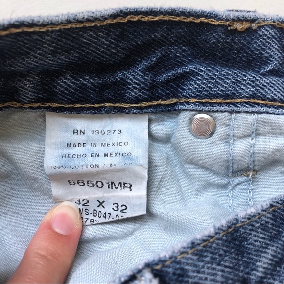 Vintage Wrangler Cut Off Shorts Size 28 - Picture 2 of 3